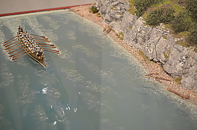 Roman boat on the Rhine or the Danube 1/72