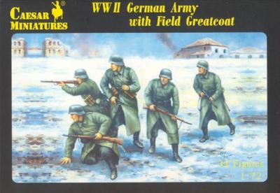 069 - WWII German Army with Field Greatcoat 1/72