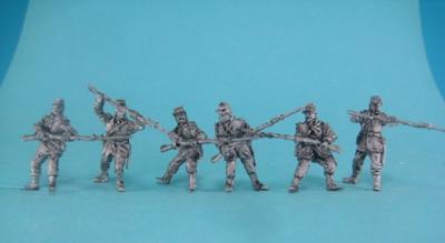 GiM-FCh05 Chasseurs, attacking, troops 1/72