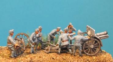 WW1 - 015 KUK Artillerymen use gun 8 figures 1/72