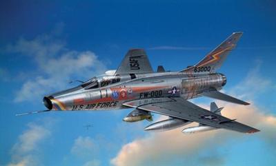 1299 - North-American F-100D Super Sabre 1/72