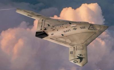 1421 - Northrop-Grumman X-47 UCAV 1/72