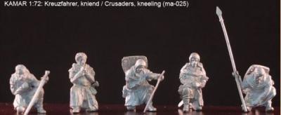 ma-025 Crusaders, kneeling, 1/72