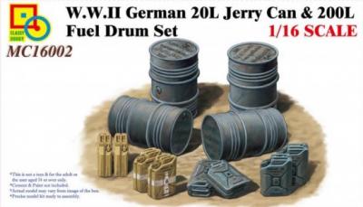 16002 - WWII German 20L Jerry Can & 200L Fuel Drum Set 1/16